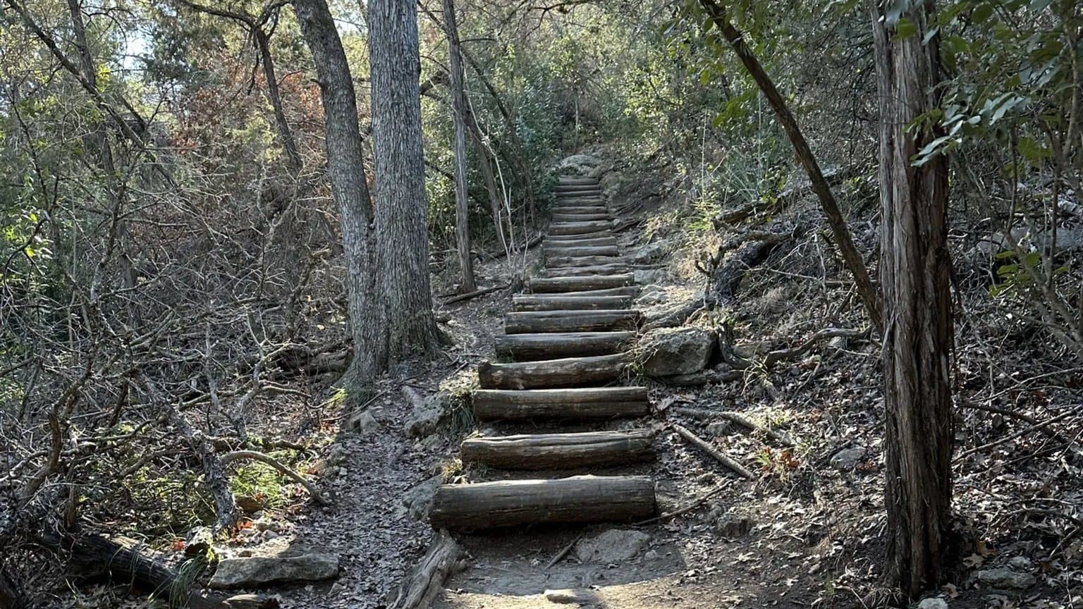Explore River Place Canyon Trail